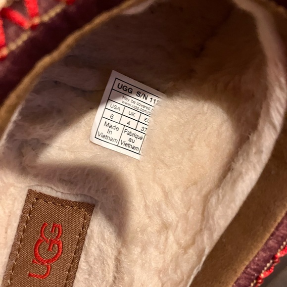 EUC UGG Tazz platform slippers - Picture 5 of 5